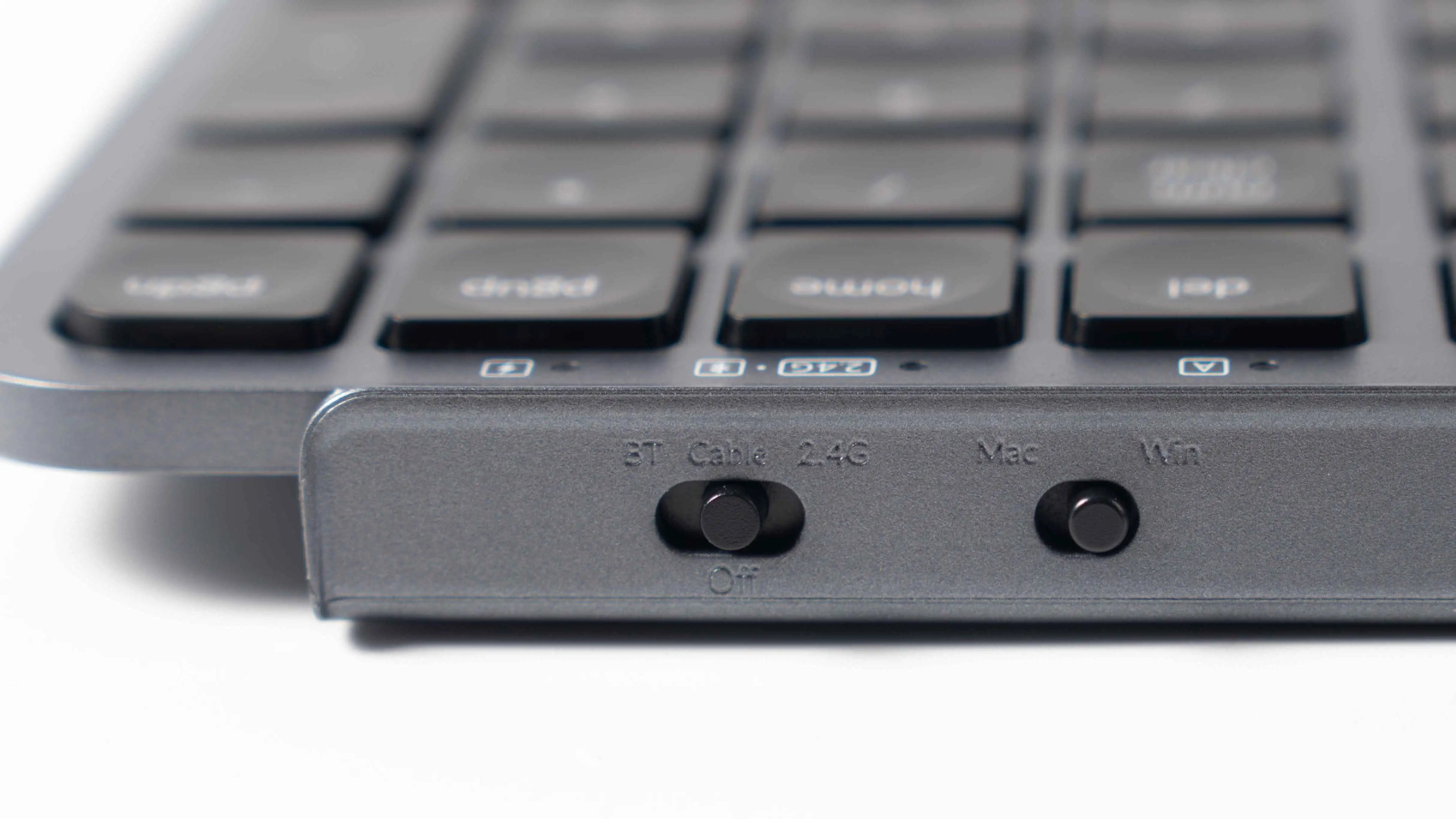 QuanGear B2 Pro Ultra-Slim Wireless Keyboard 98% Layout