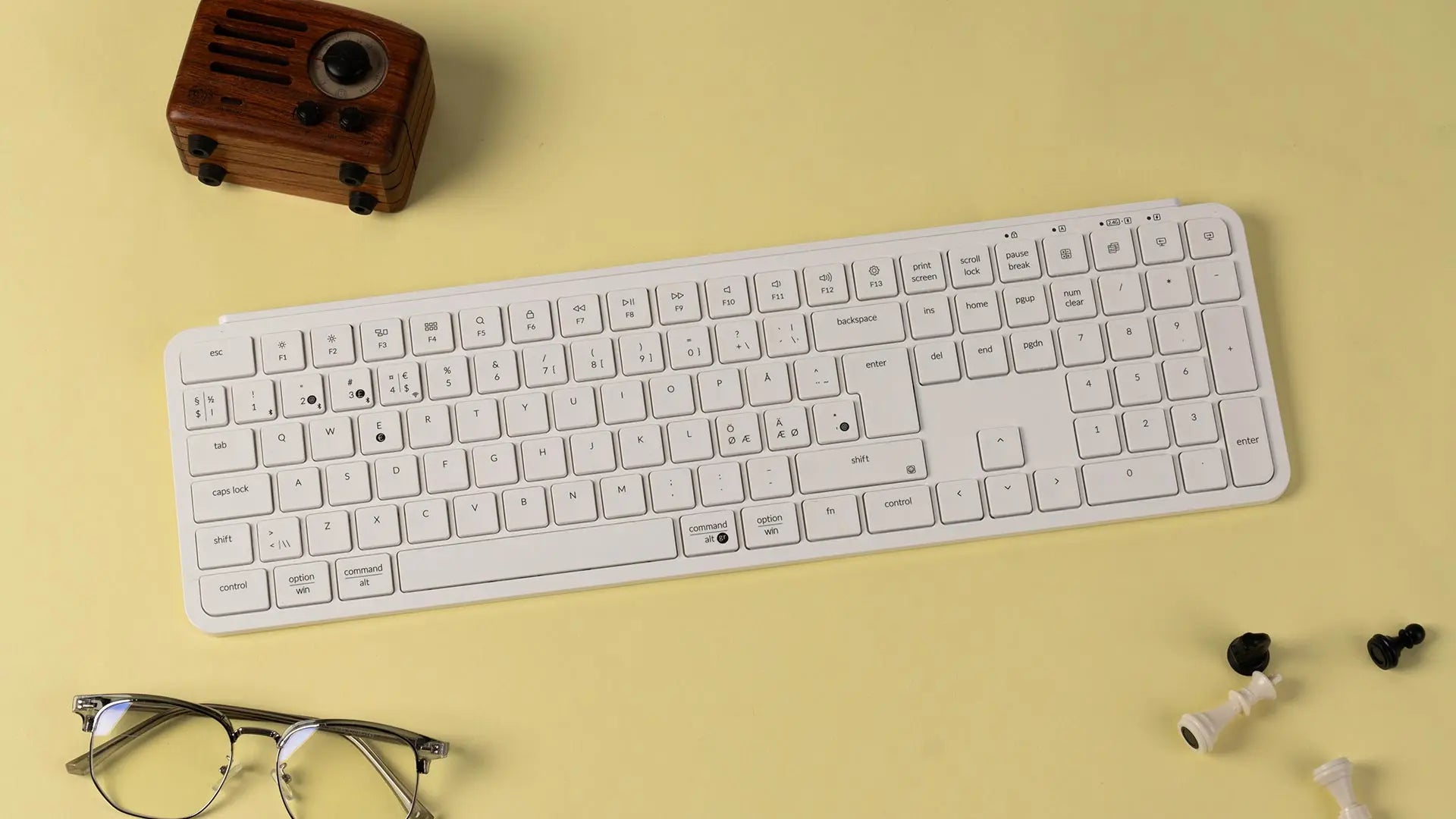 QuanGear B6 Pro ISO Ultra-Slim Wireless Keyboard