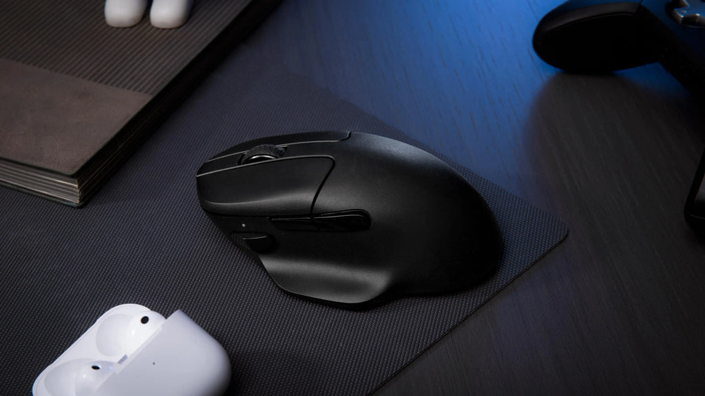 QuanGear M7 Wireless Ergonomic Mouse with 3395 Sensor