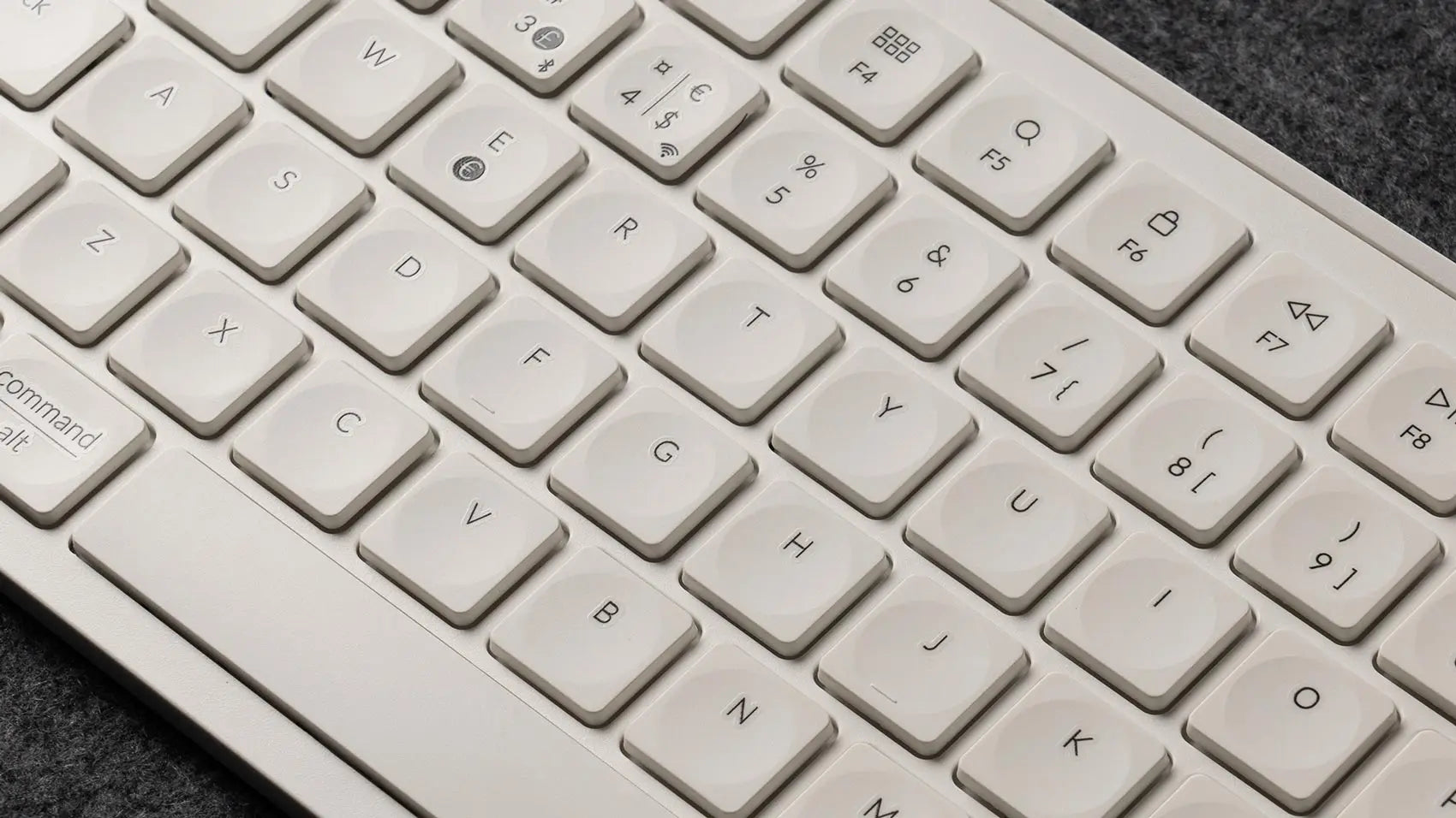 QuanGear B6 Pro ISO Ultra-Slim Wireless Keyboard