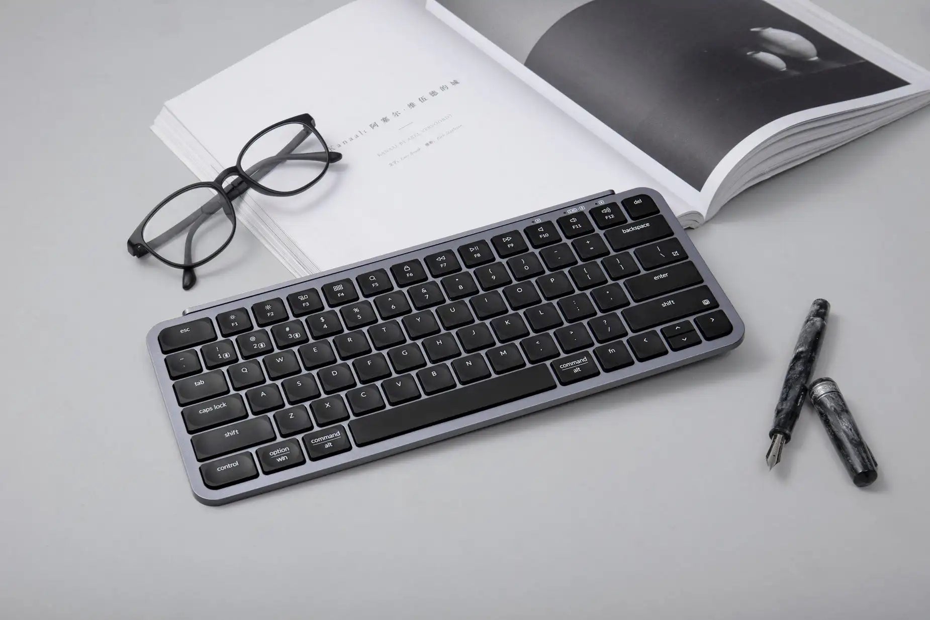 QuanGear B1 Pro Ultra-Slim Wireless Keyboard